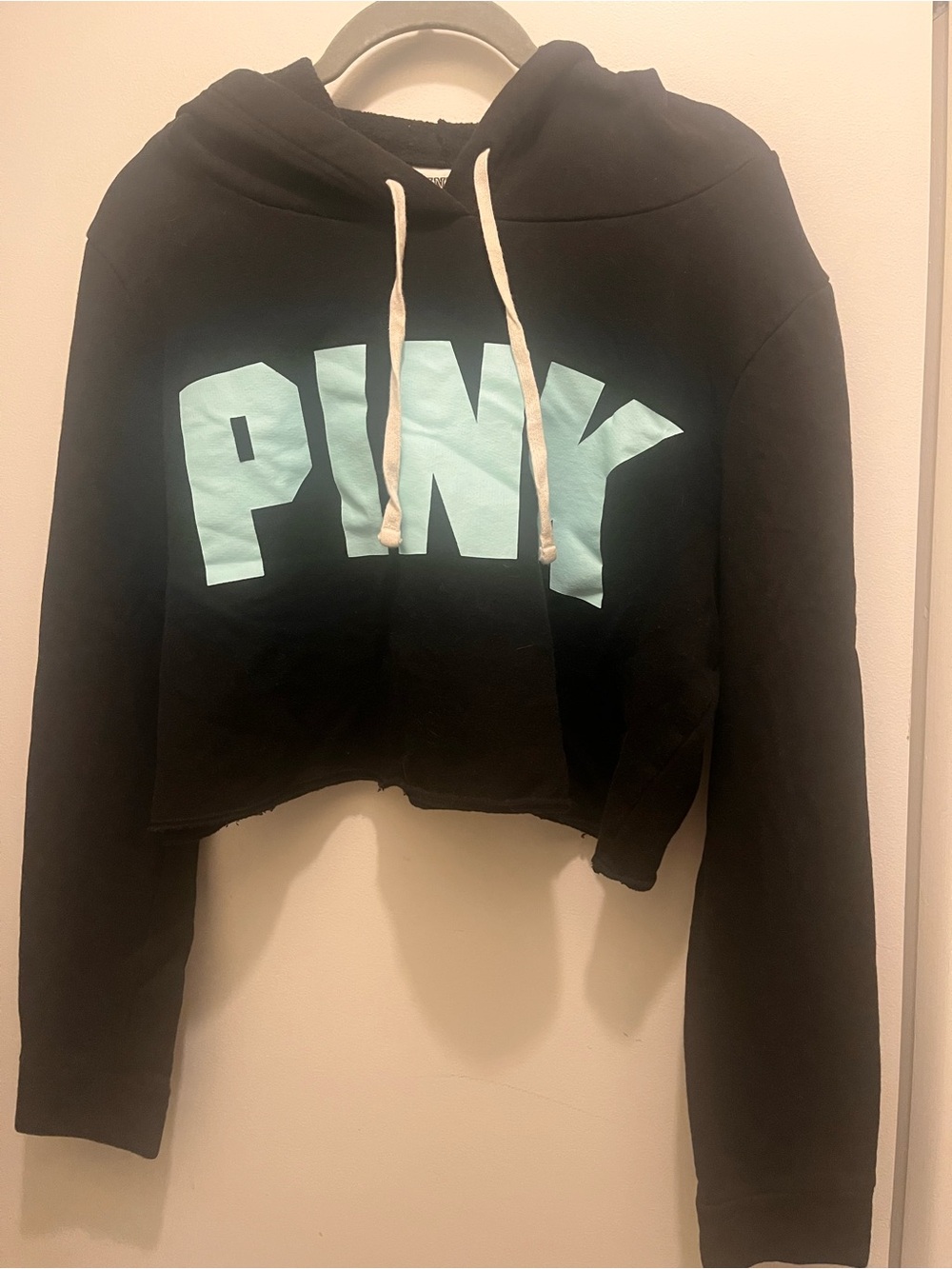 PINK Victoria's Secret Women's Black Cropped Hoodie